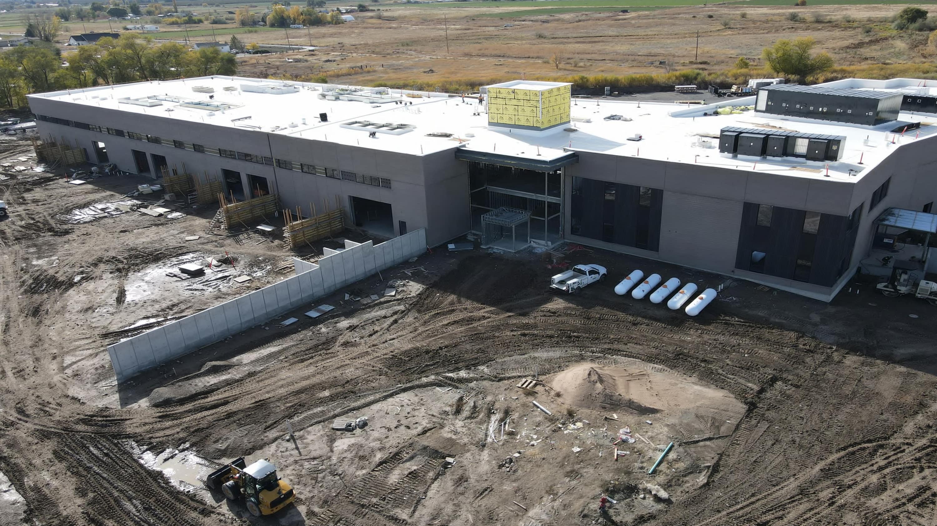 Image 6 of the exterior of MTECH Payson while under construction